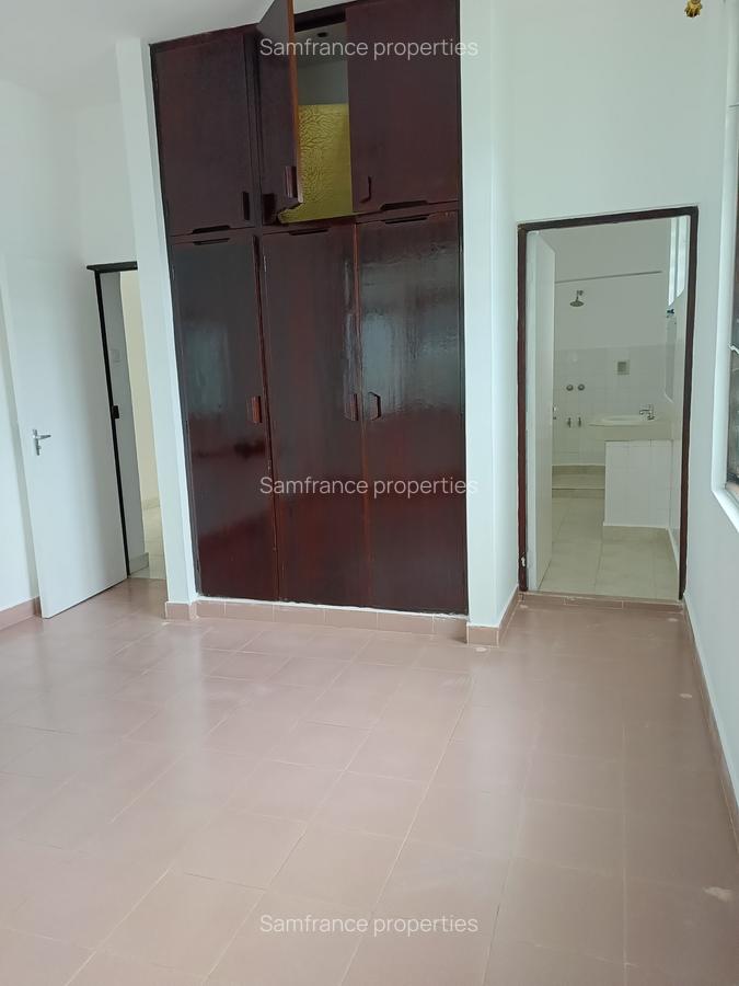 2 Bed Villa with En Suite at 3 Rd Avanue - 7