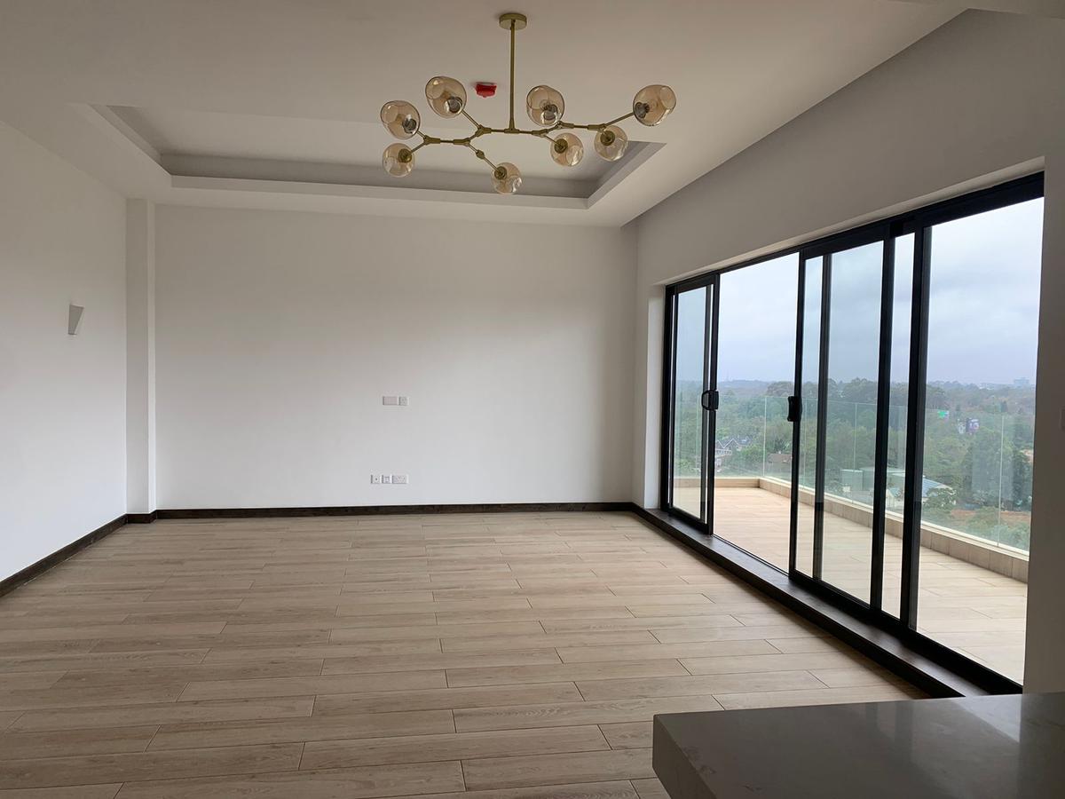 3 Bed Apartment with En Suite at Rosslyn - 13