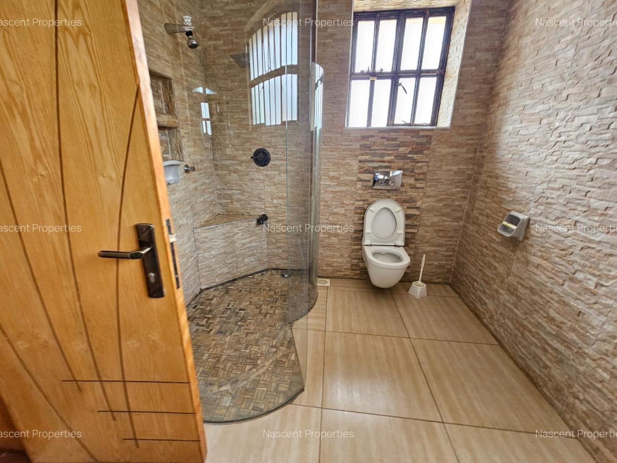 5 Bed House with En Suite in Nyari - 7