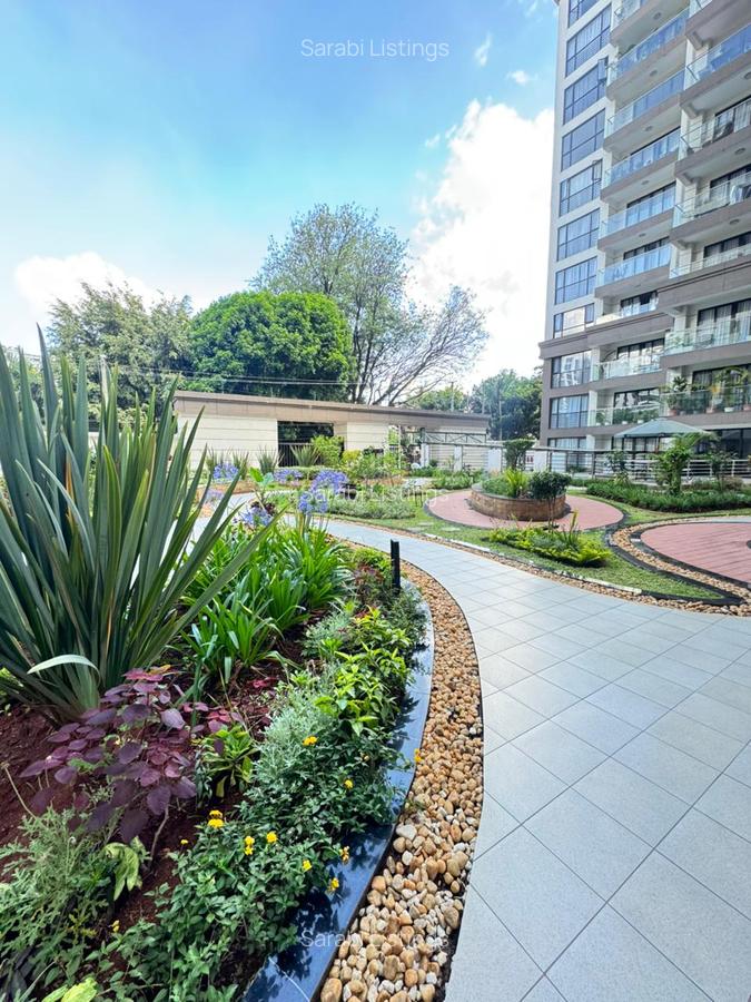 1 Bed Apartment with En Suite in Riverside - 2