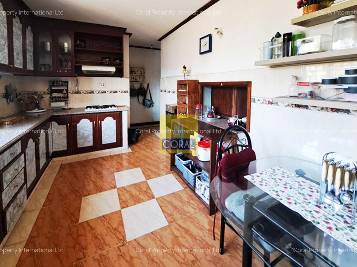 3 Bed Apartment with En Suite in Westlands Area - 6