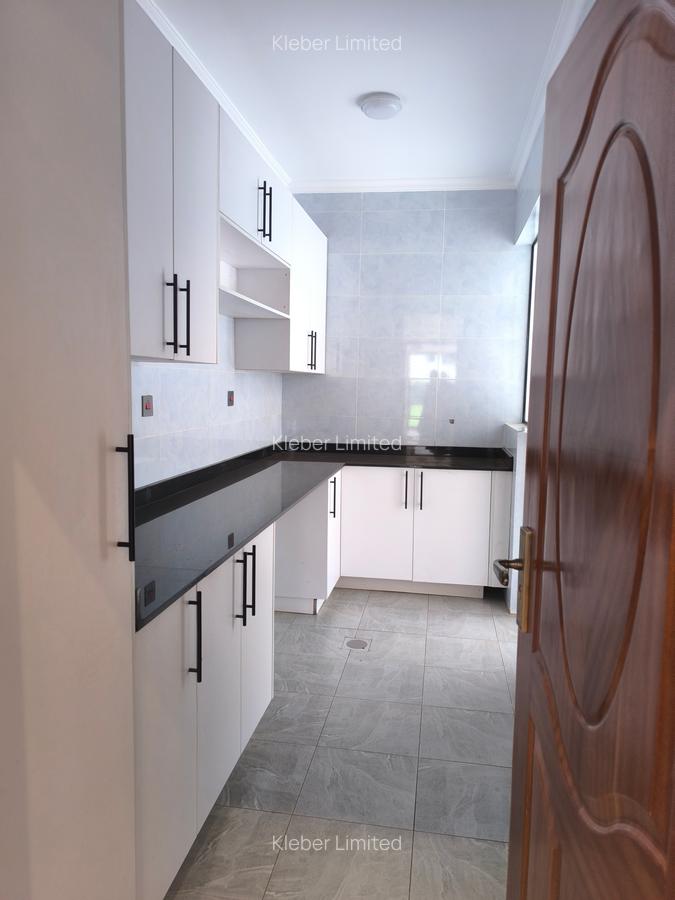 5 Bed House with En Suite at Kiambu - 14