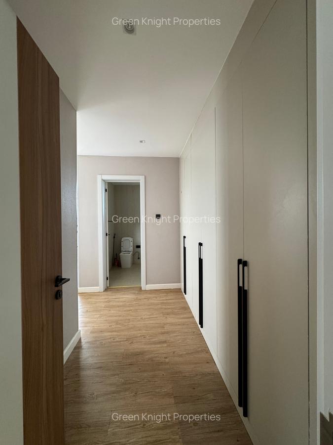 Serviced 3 Bed Apartment with En Suite in Westlands Area - 16