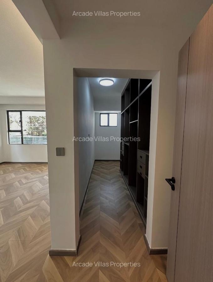 4 Bed Apartment with En Suite in Kileleshwa - 9