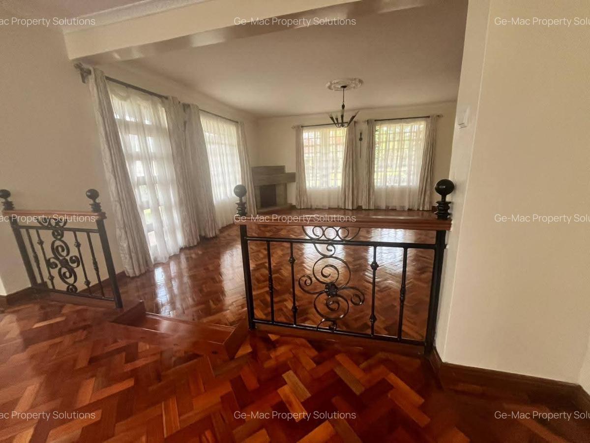 5 Bed House with En Suite in Runda - 9