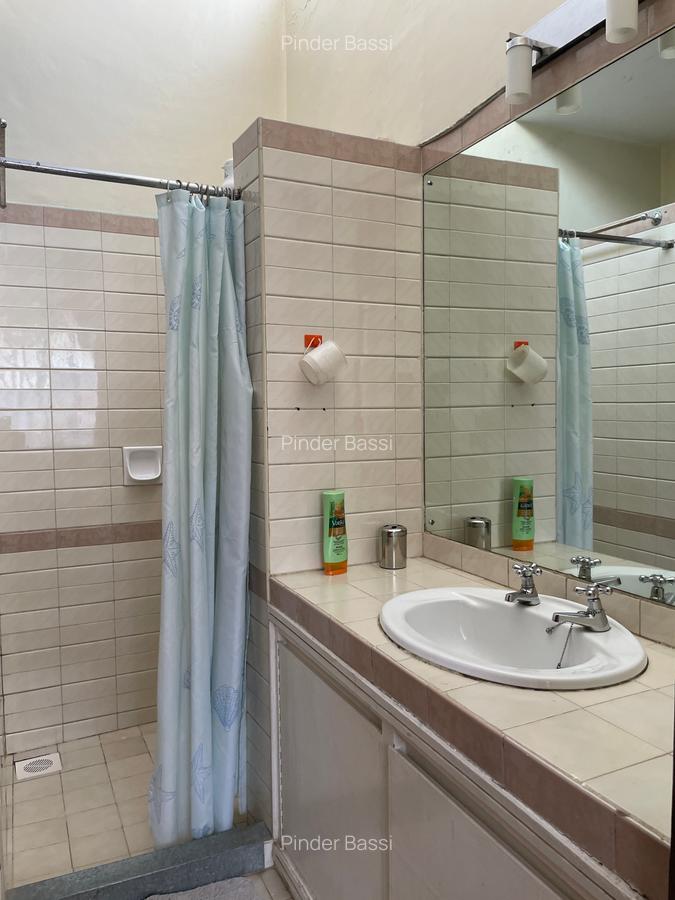 4 Bed Townhouse with En Suite at Msanaka Road - 14