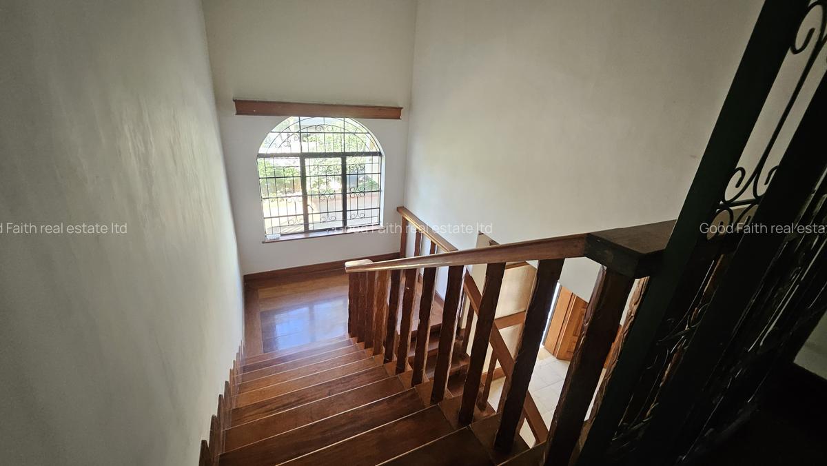 5 Bed House with En Suite in Gigiri - 19