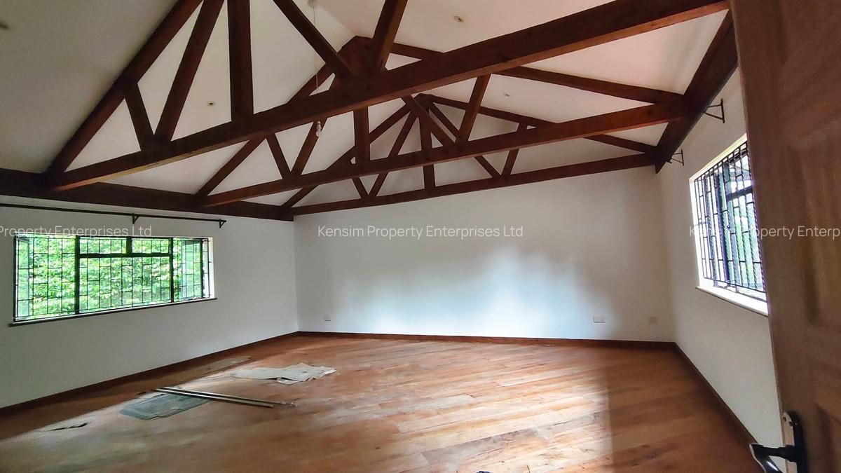5 Bed House with En Suite in Kitisuru - 11