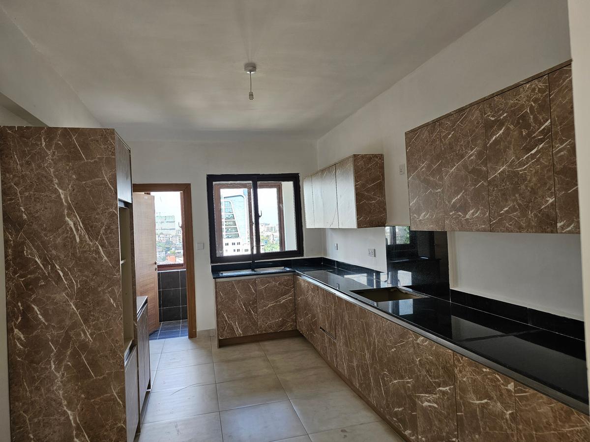 3 Bed Apartment with En Suite at Rhapta Rd - 7