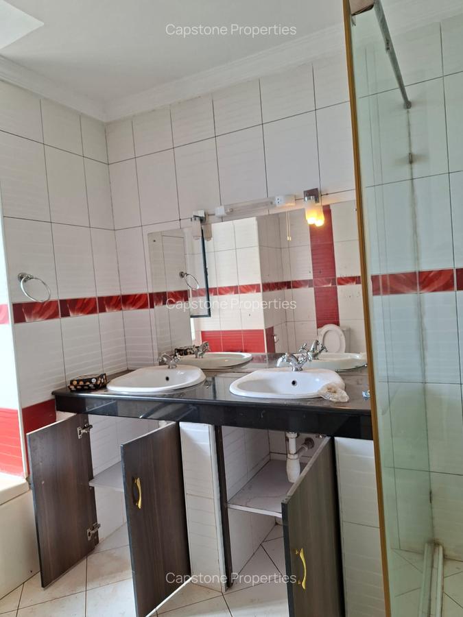 4 Bed Townhouse with En Suite at Runda - 11