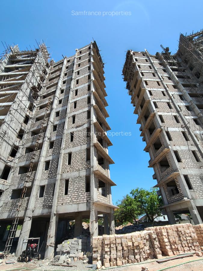 Serviced 2 Bed Apartment with En Suite at Mount Kenya Road - 1