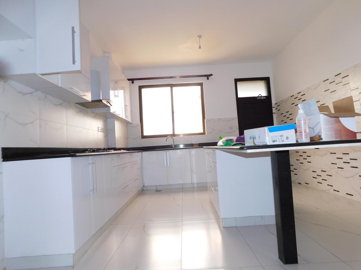 4 Bed Apartment at Nyali - 11