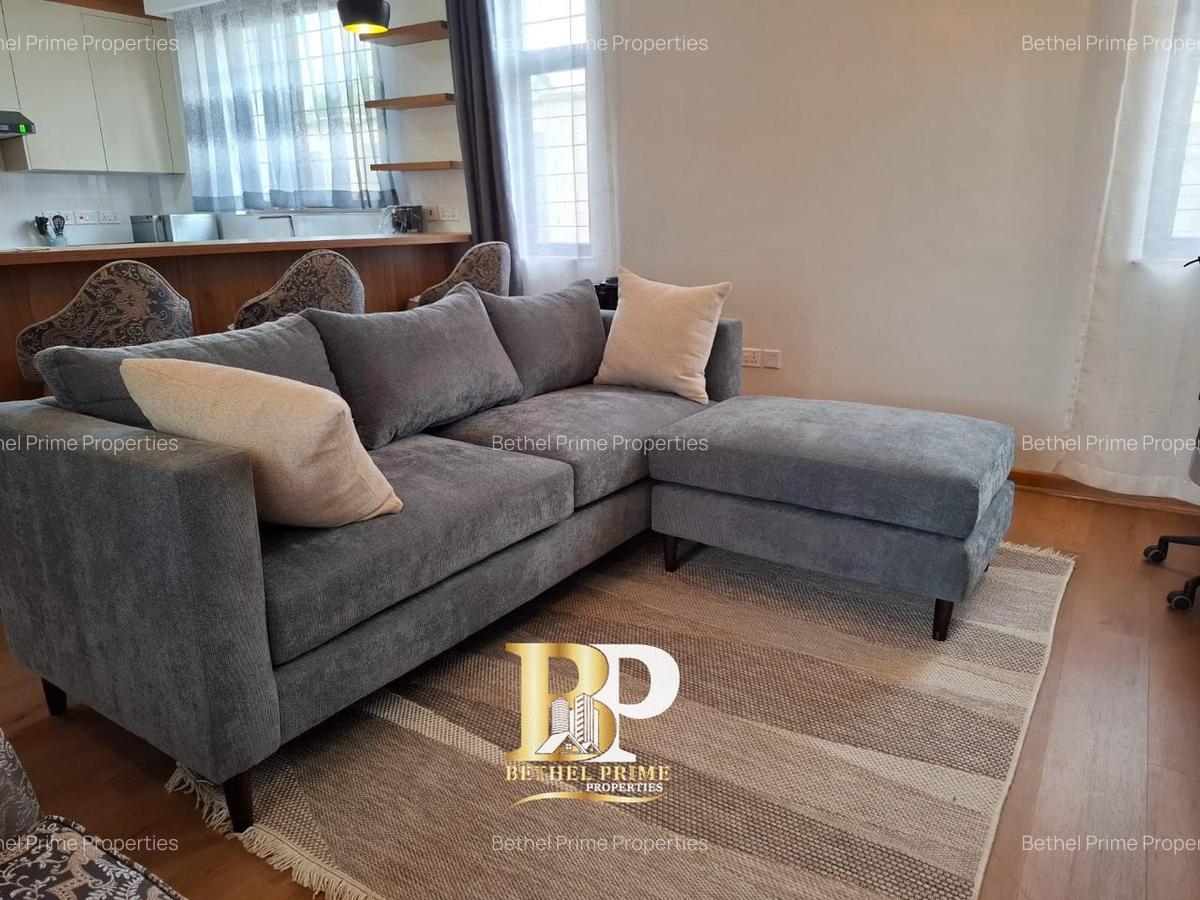 2 Bed House with En Suite in Ridgeways - 7