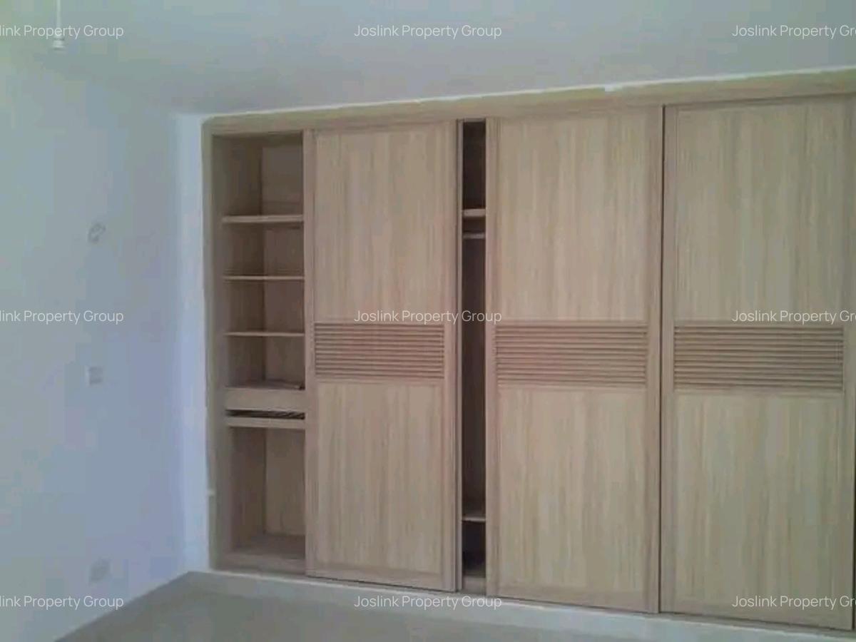 4 Bed Apartment with En Suite at Mt Kenya - 12