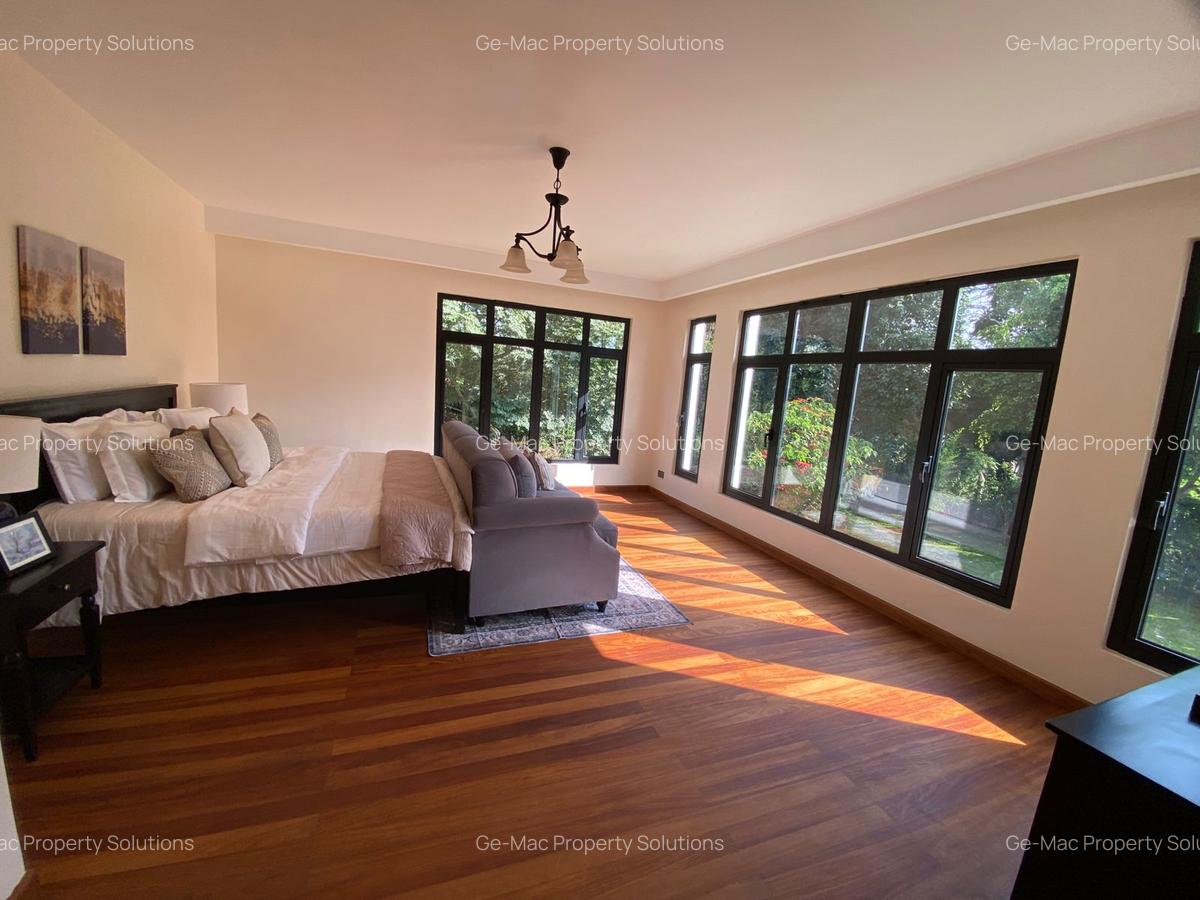 5 Bed House with En Suite in Runda - 8