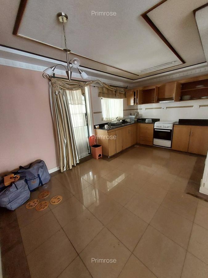 2 Bed Apartment with En Suite in Westlands Area - 10