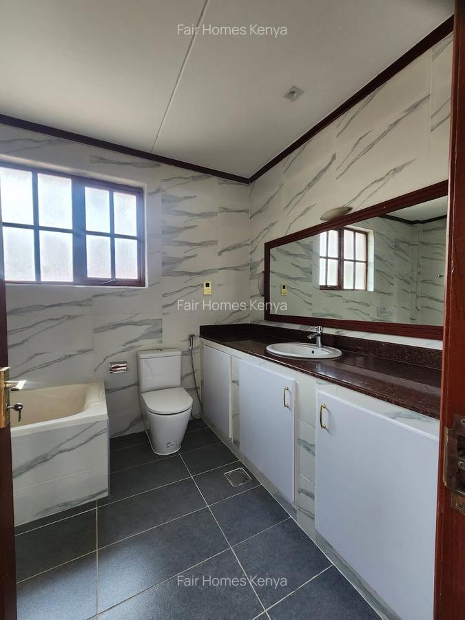 4 Bed Townhouse with En Suite at James Gichuru - 8