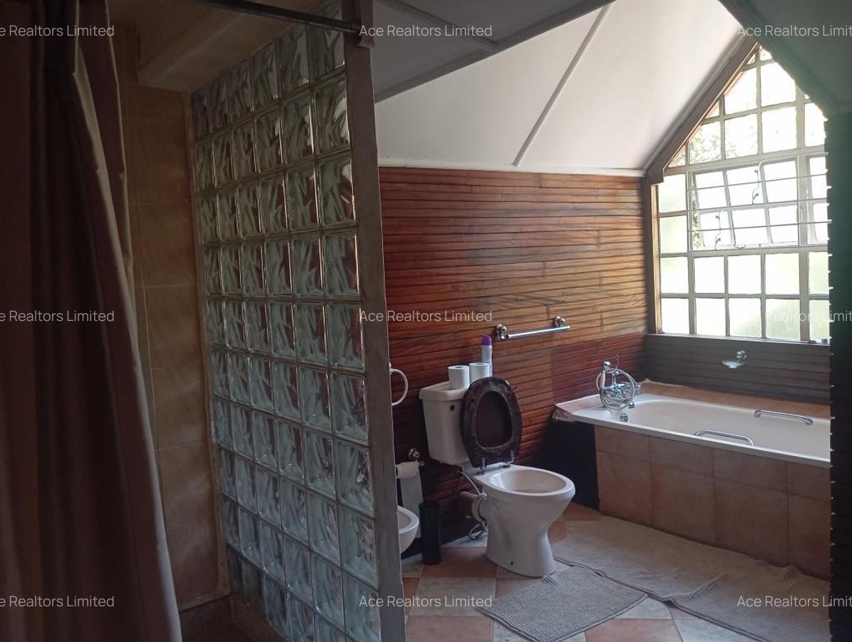6 Bed House with En Suite at Old Muthaiga Golf Club - 16