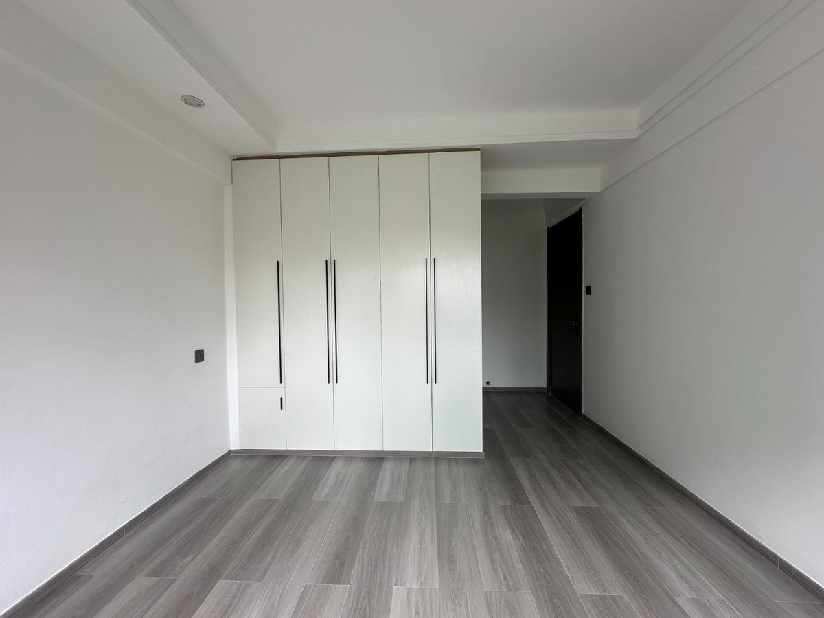 Serviced 2 Bed Apartment with En Suite at Argwings Kodhek Road - 7