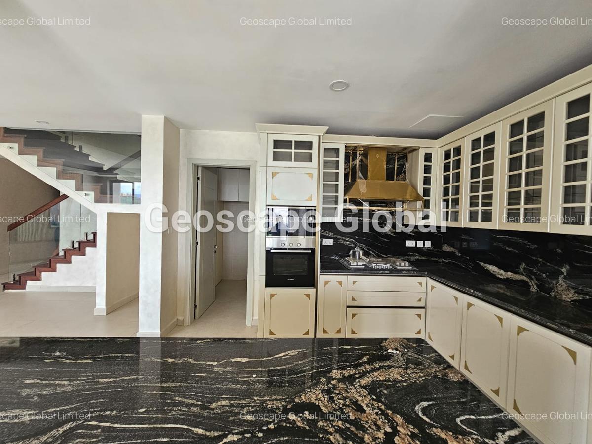 4 Bed Apartment with En Suite in Westlands Area - 5