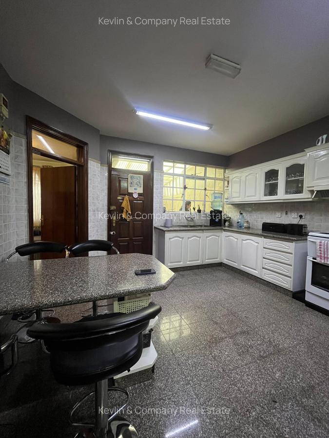 5 Bed Townhouse with En Suite in Riverside - 11