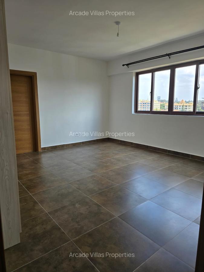 3 Bed Apartment with En Suite in Westlands Area - 16