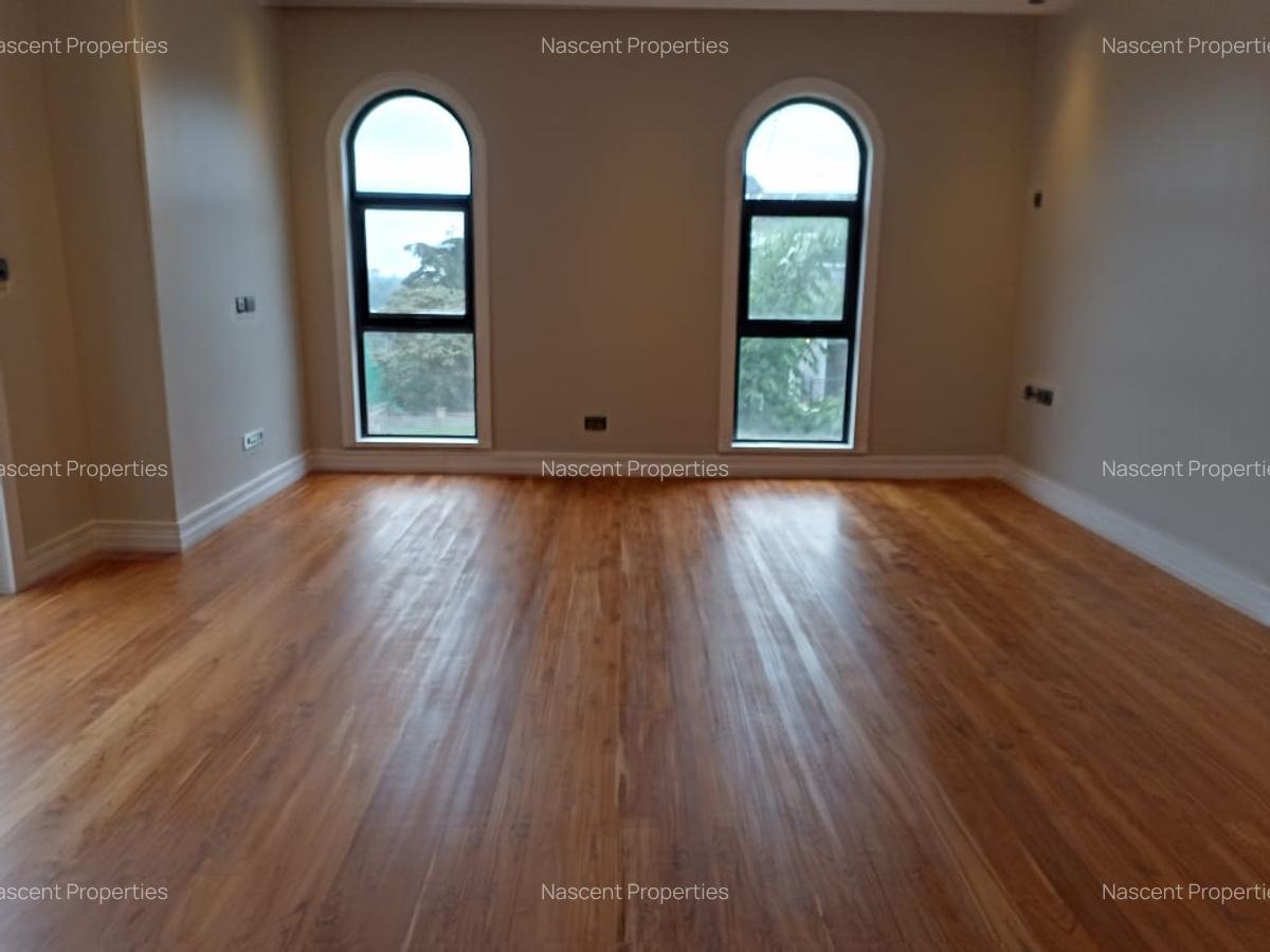 5 Bed Villa with En Suite in Loresho - 7