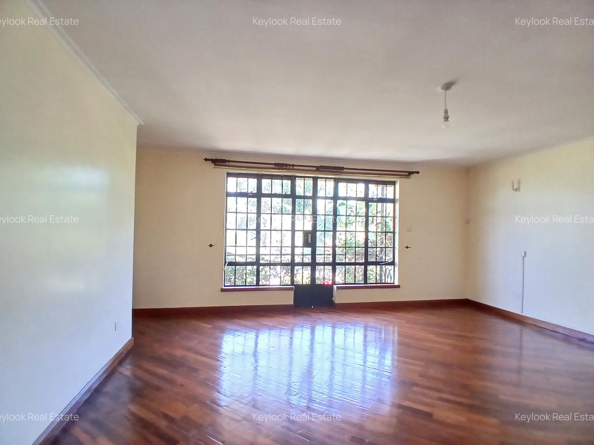 4 Bed Townhouse with En Suite at Lavington Green - 11