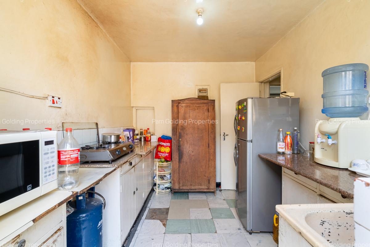 4 Bed Townhouse with Staff Quarters at Muhoho Avenue - 11