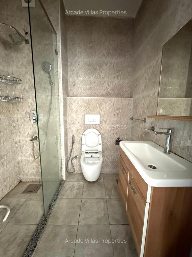 Studio Apartment with En Suite in Kileleshwa - 9