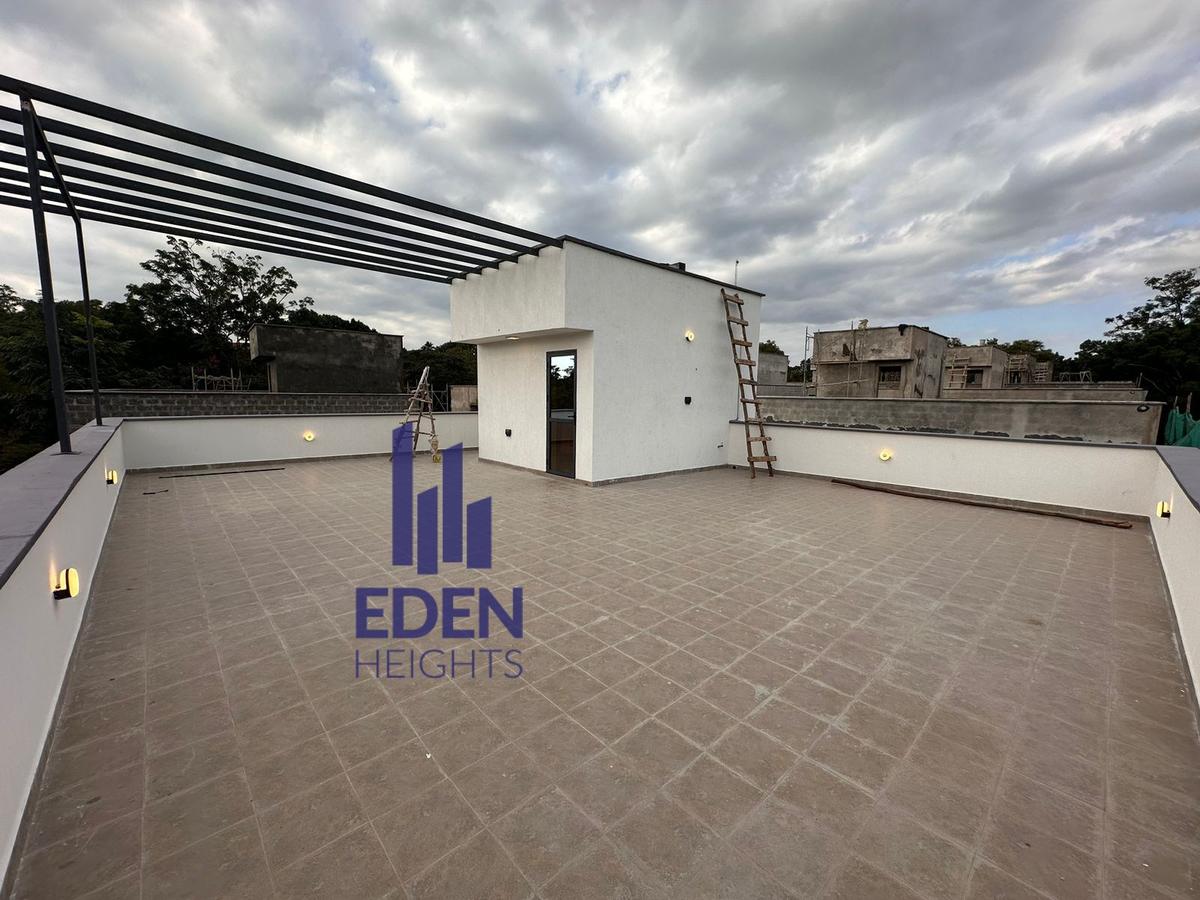 5 Bed Townhouse with En Suite in Lavington - 18