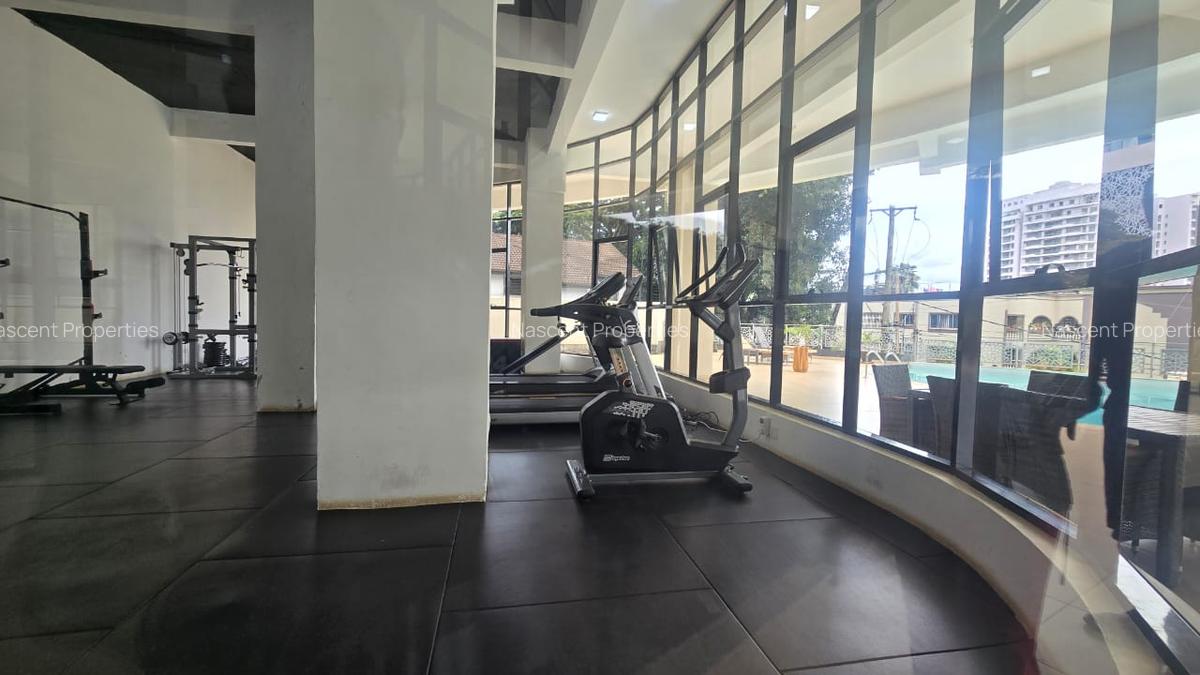 2 Bed Apartment with En Suite in Riverside - 15