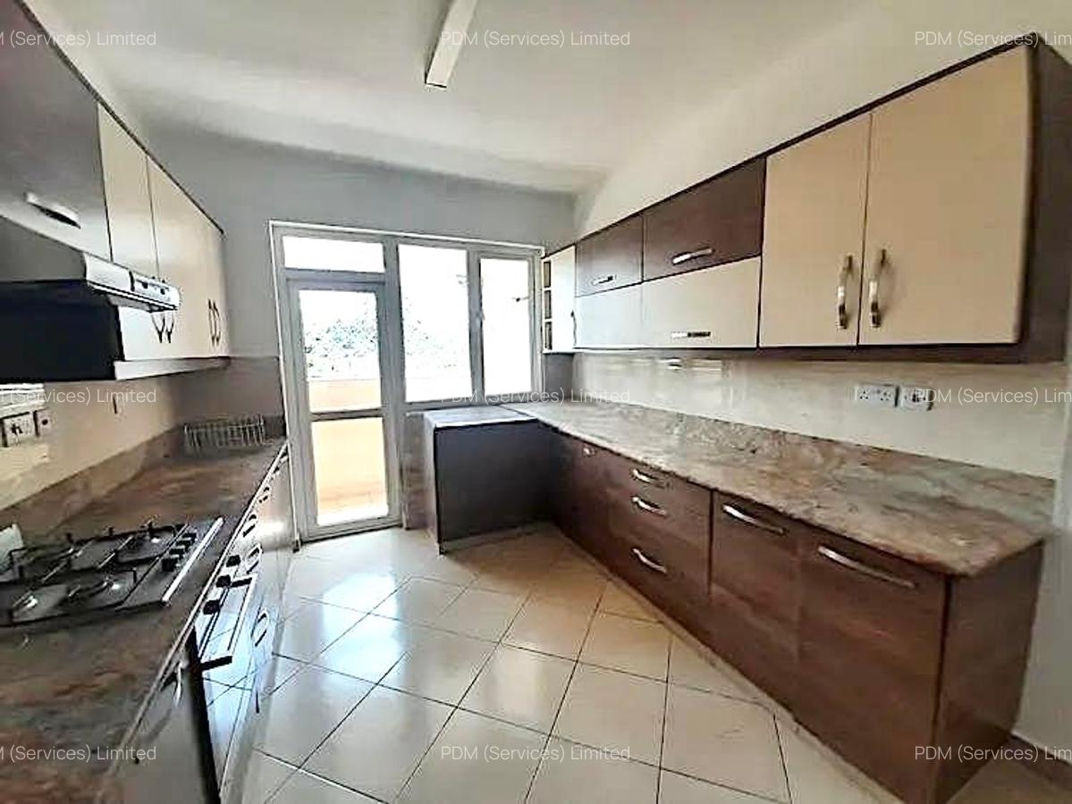 2 Bed Apartment with En Suite in Brookside - 2