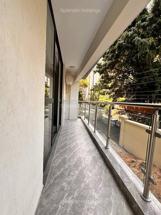 Serviced 2 Bed Apartment with En Suite in Riverside - 11