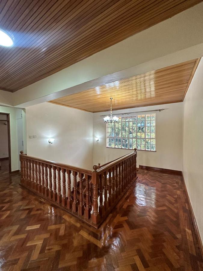 5 Bed Townhouse with En Suite in Lavington - 7