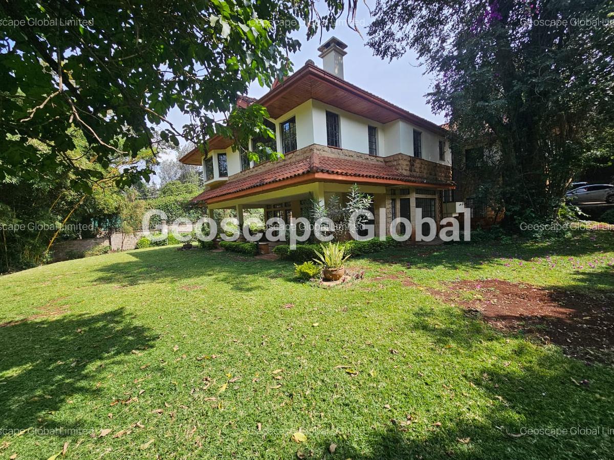 5 Bed House with En Suite in Rosslyn - 6