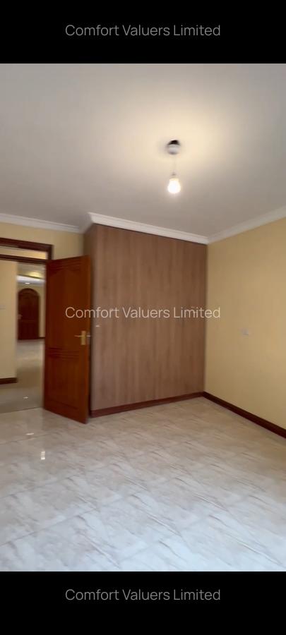3 Bed Apartment with En Suite at Valley Arcade - 9