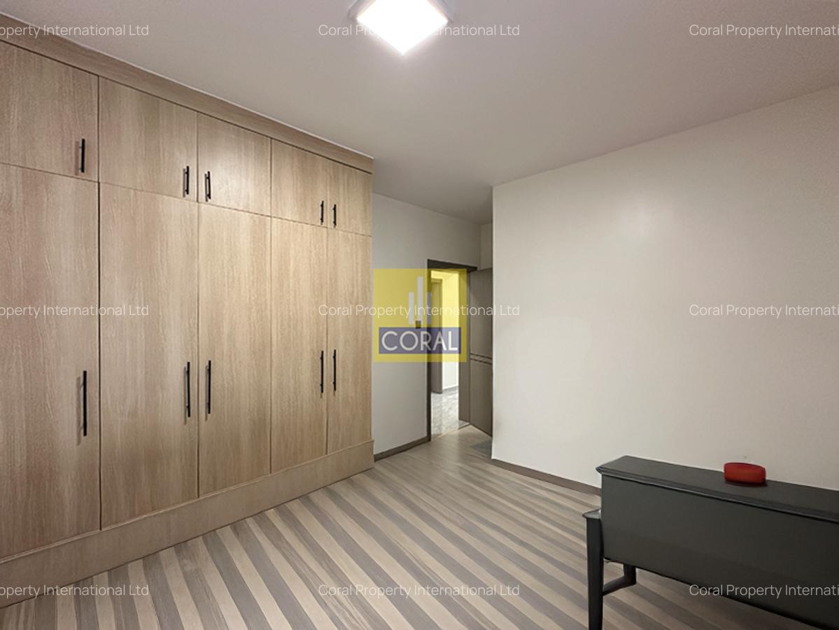 4 Bed Apartment in Kilimani - 12