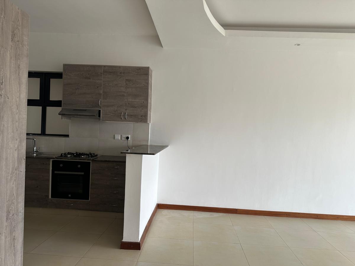 Serviced 2 Bed Apartment with En Suite in Westlands Area - 7