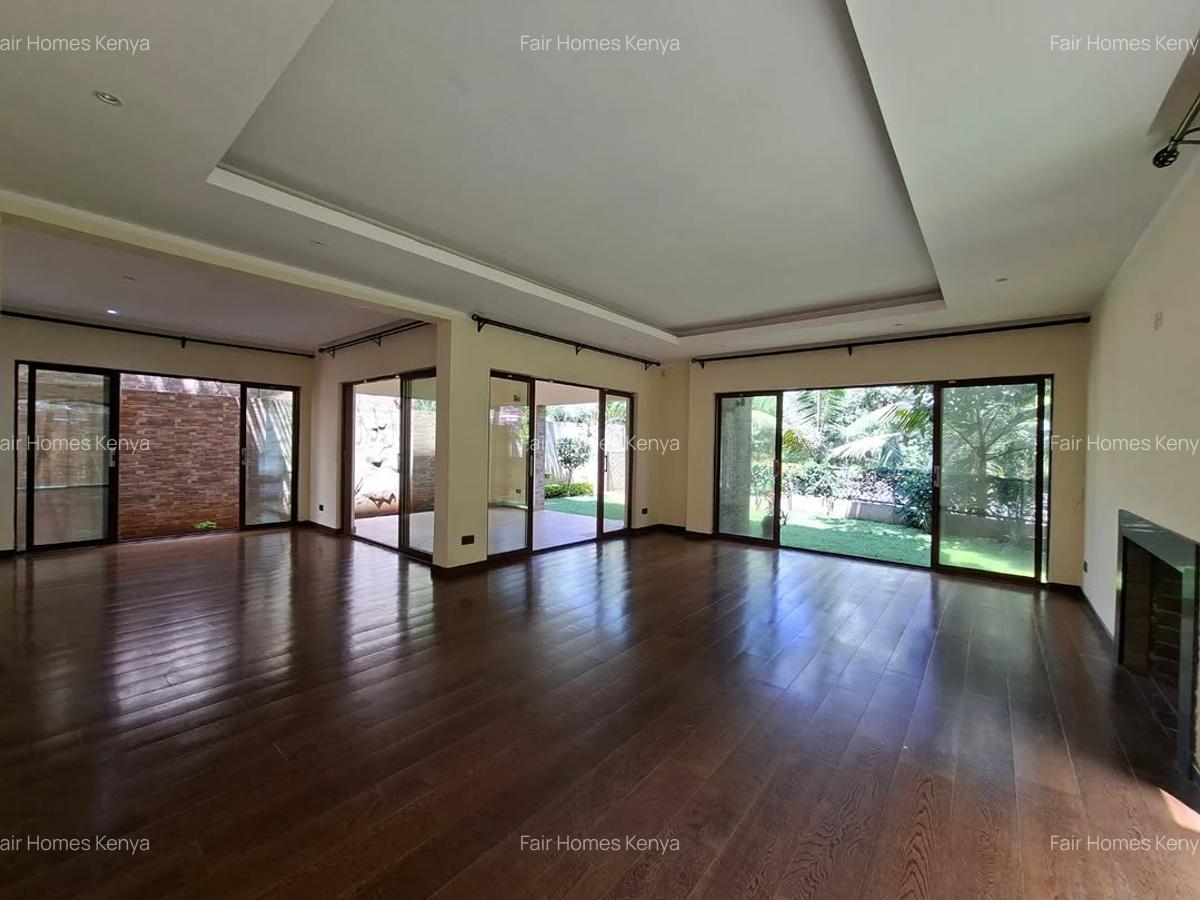 5 Bed Townhouse with En Suite at Convent Drive - 5