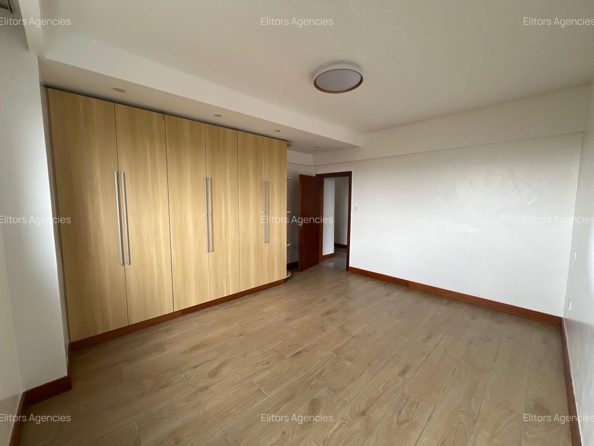4 Bed Apartment with En Suite at Othaya Road - 14