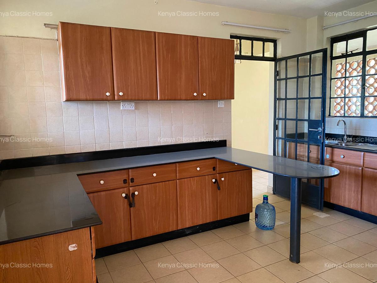 3 Bed Apartment with En Suite at Kilimani - 7