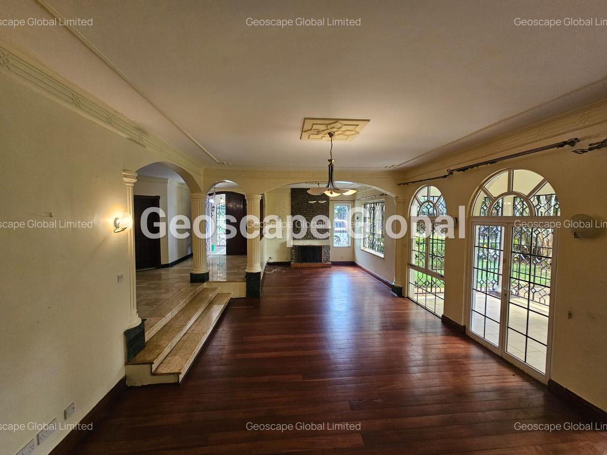 5 Bed House with En Suite in Spring Valley - 4