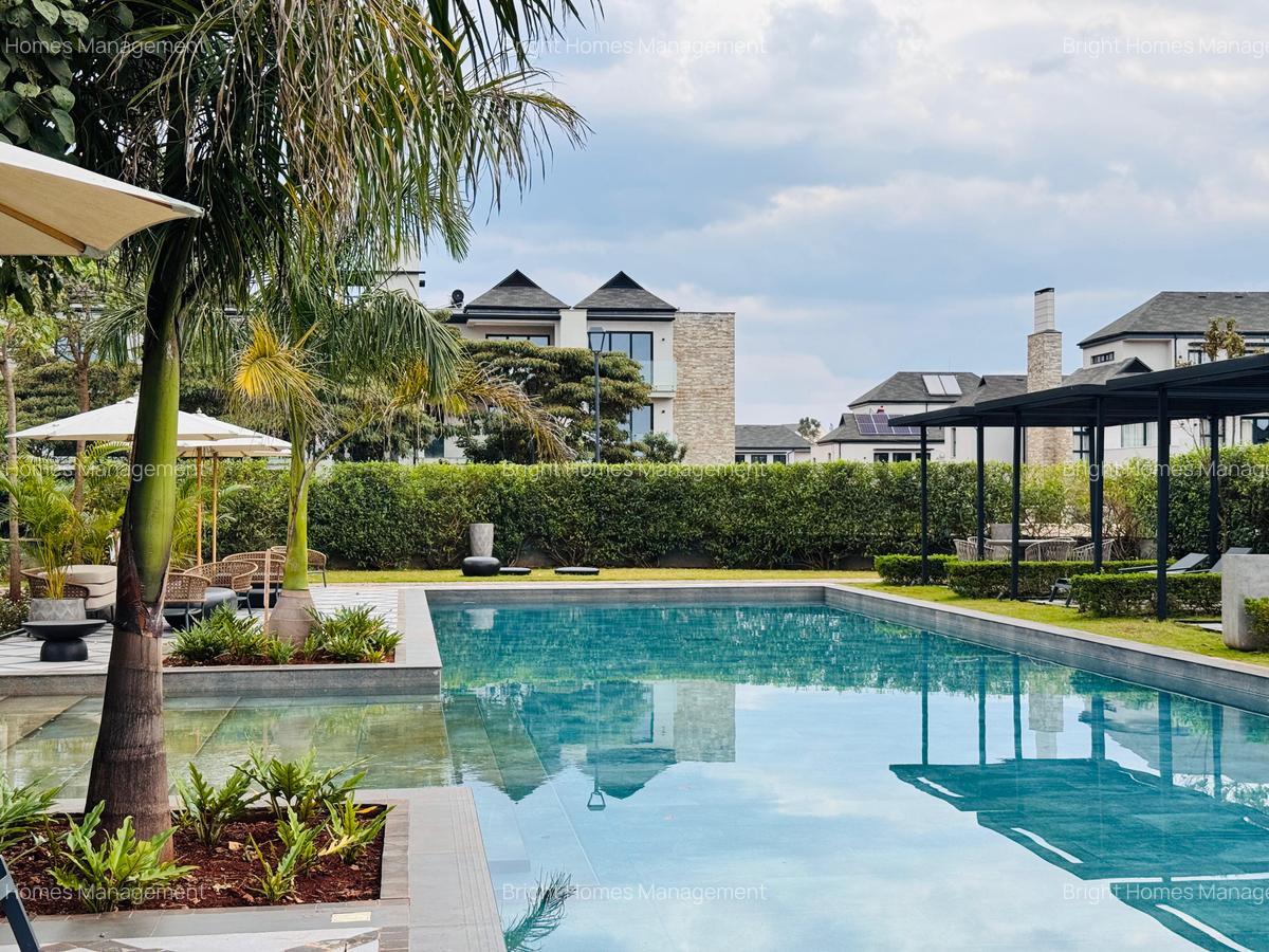 4 Bed Villa with Swimming Pool in Runda - 14