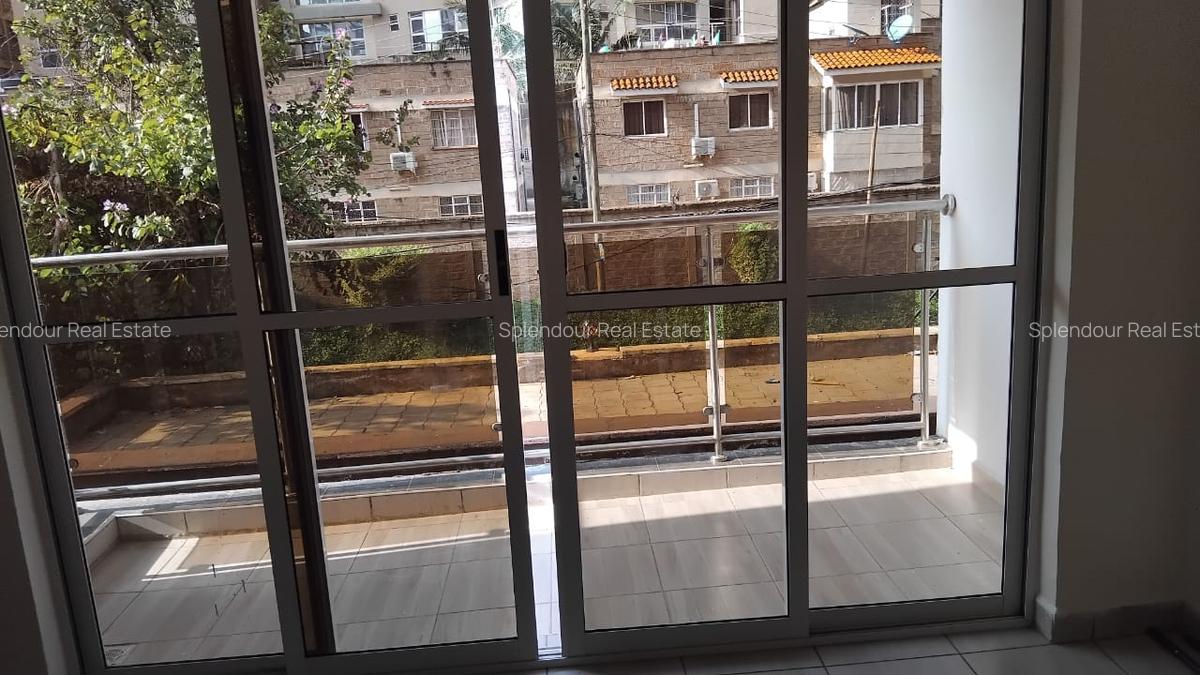 4 Bed Apartment with En Suite in Parklands - 5