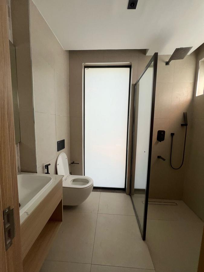 5 Bed Townhouse in Riverside - 6