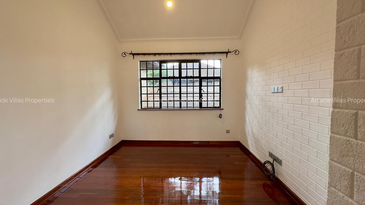 4 Bed House with En Suite at Peponi Road - 14