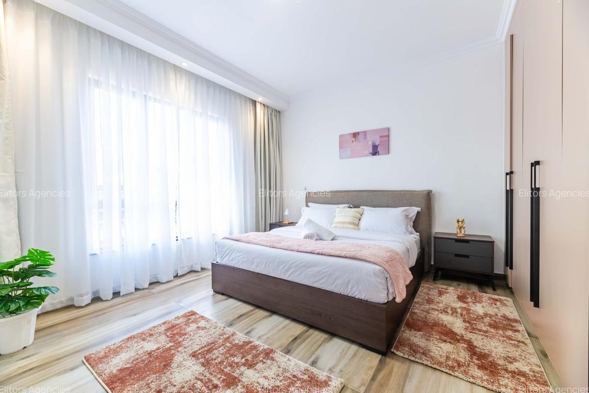 Serviced 2 Bed Apartment with En Suite at Brookside Drive - 13