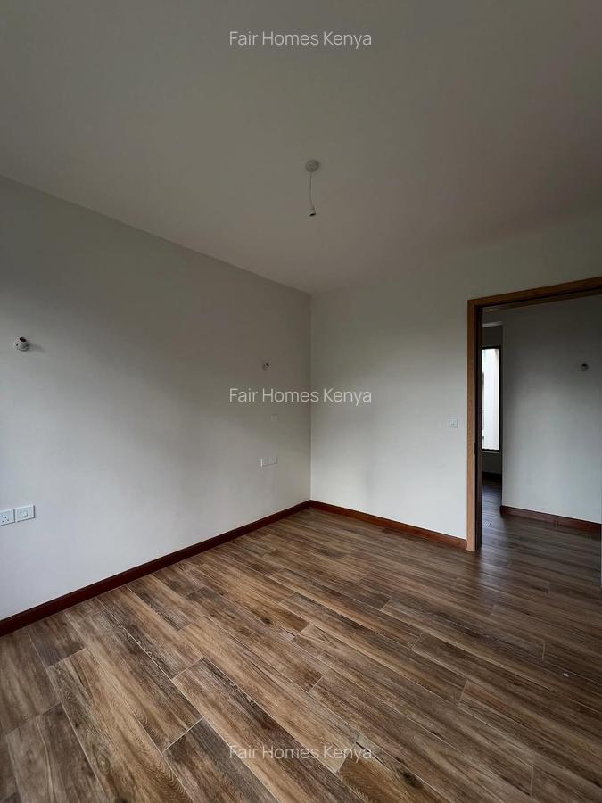 6 Bed Townhouse with En Suite at Lavington Green - 13