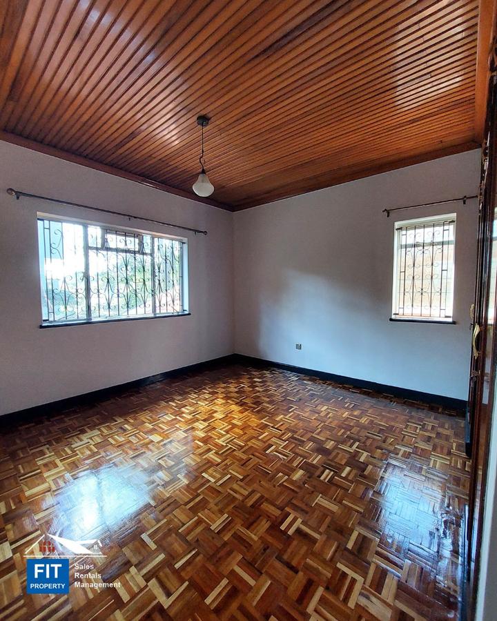4 Bed Townhouse with En Suite in Westlands Area - 18
